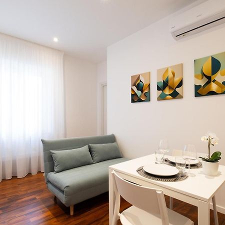 The Apulian Loft Bari - Via Celentano Apartment ภายนอก รูปภาพ