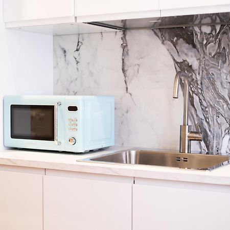 The Apulian Loft Bari - Via Celentano Apartment ภายนอก รูปภาพ