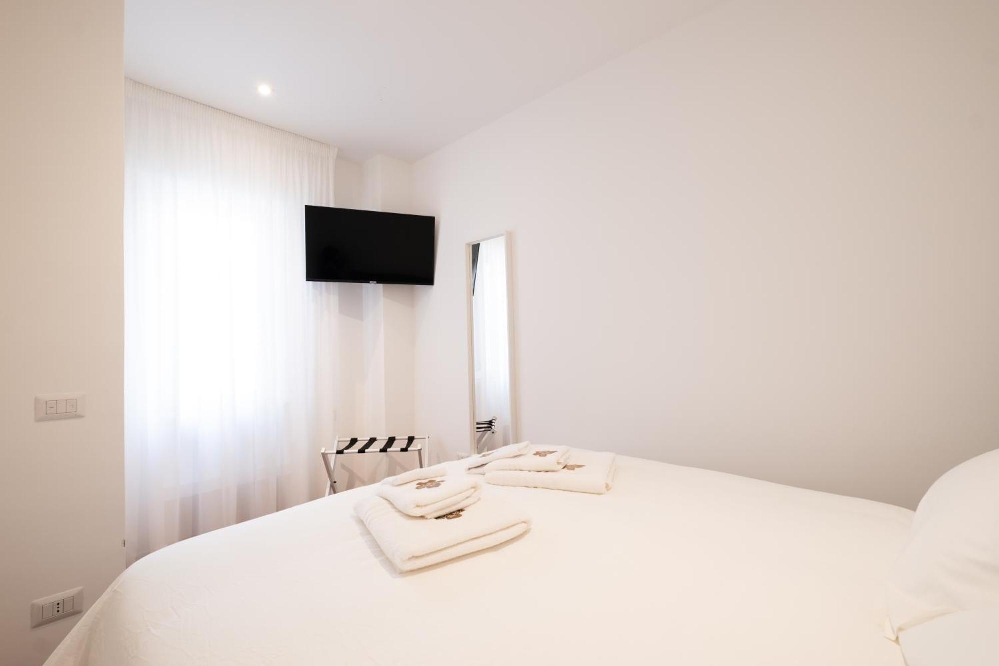 The Apulian Loft Bari - Via Celentano Apartment ภายนอก รูปภาพ