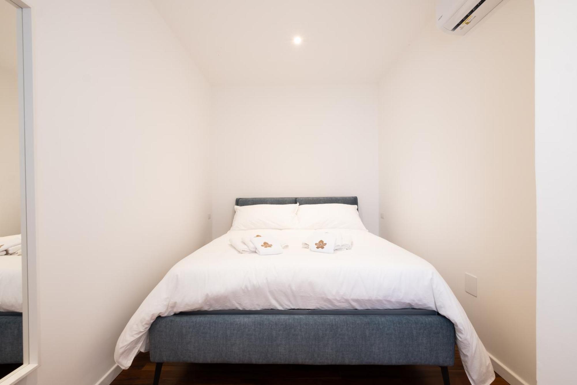 The Apulian Loft Bari - Via Celentano Apartment ภายนอก รูปภาพ