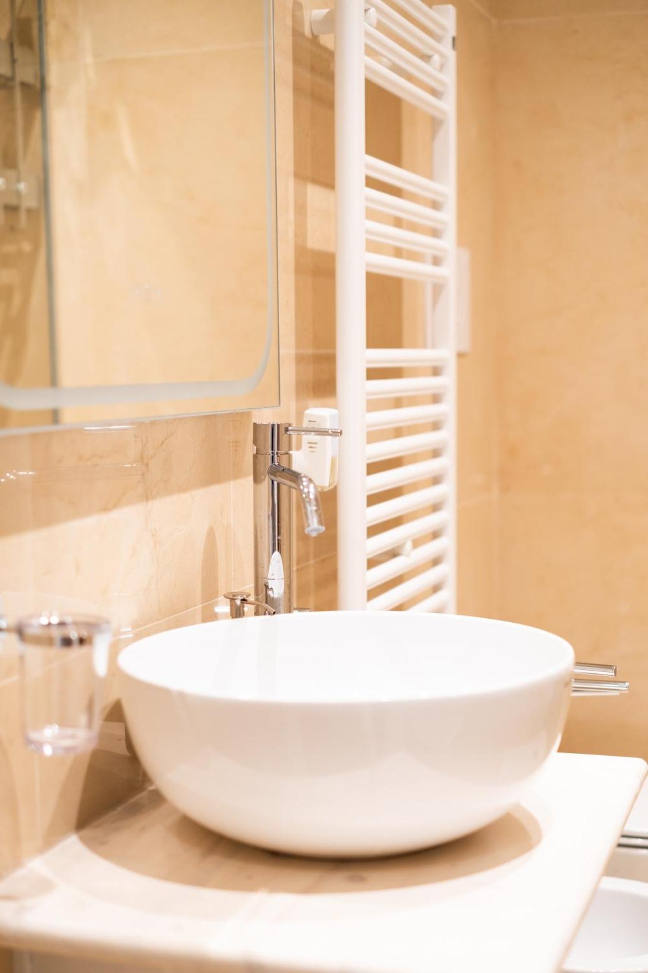 The Apulian Loft Bari - Via Celentano Apartment ภายนอก รูปภาพ